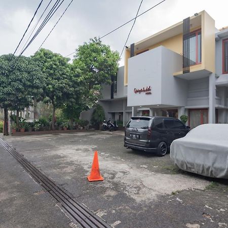 Koolkost Near Bandung Station Hotell Exteriör bild