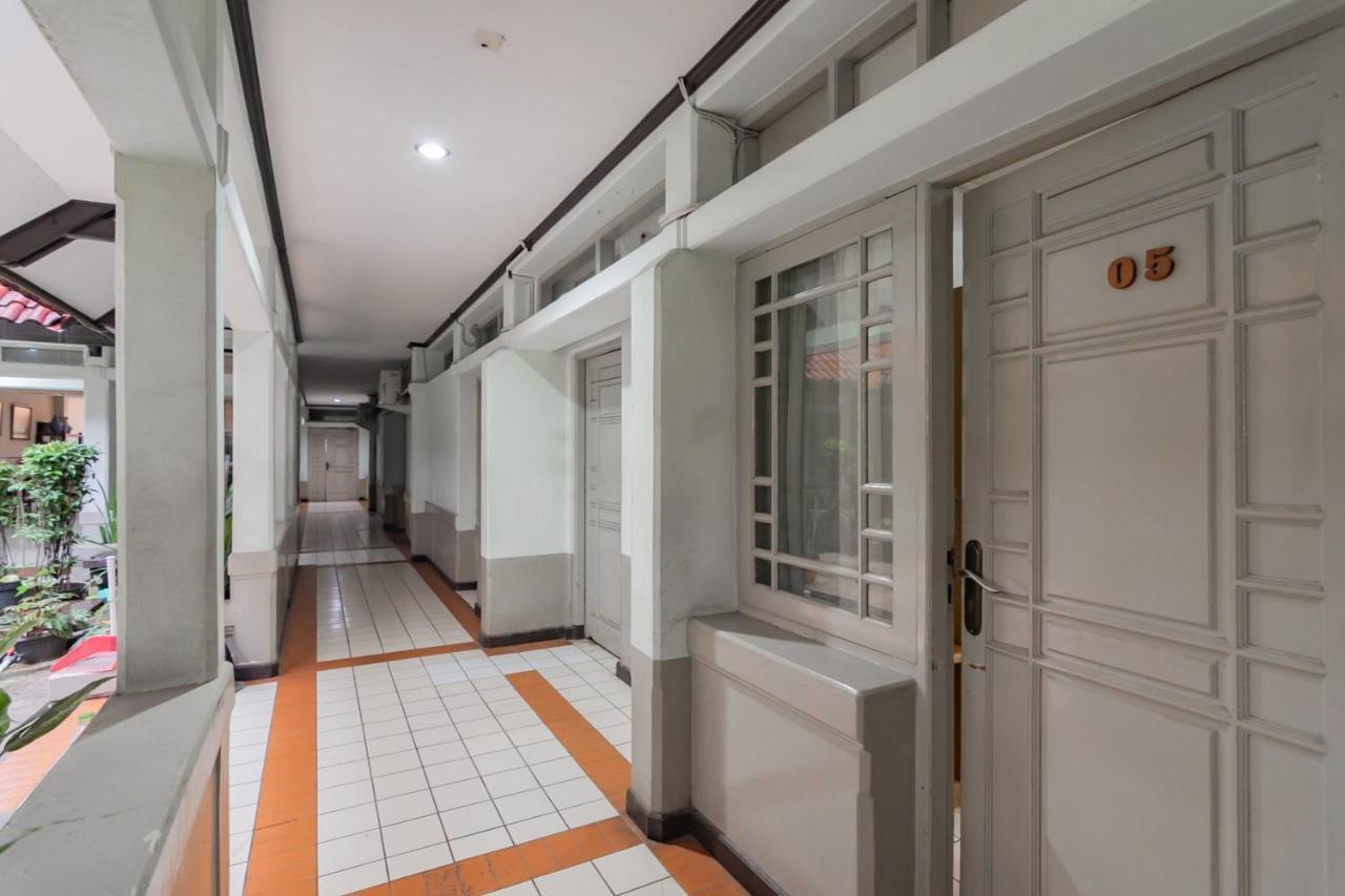 Koolkost Near Bandung Station Hotell Exteriör bild