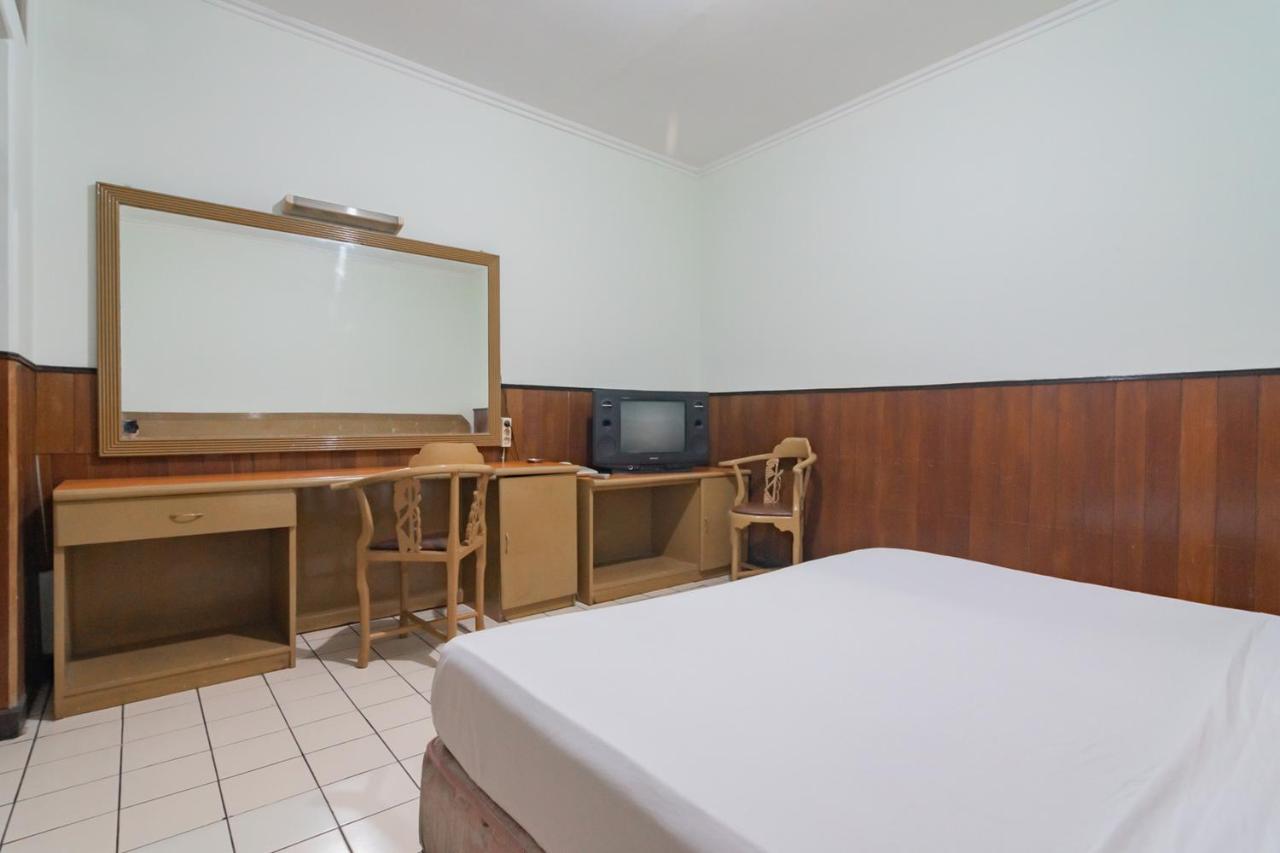 Koolkost Near Bandung Station Hotell Exteriör bild