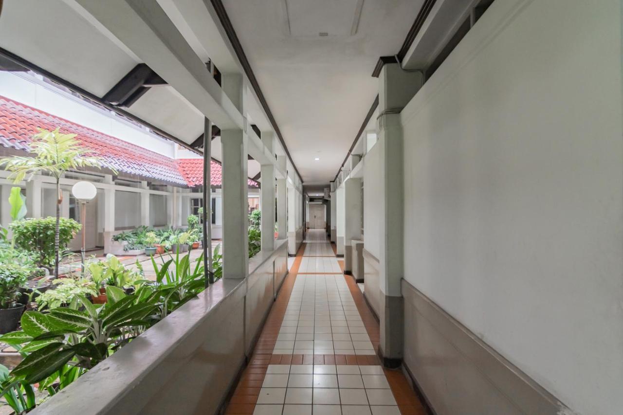 Koolkost Near Bandung Station Hotell Exteriör bild